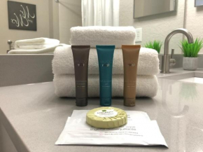 2 Bedroom- 2 Bathroom Storey Lake 3151-404 Pc